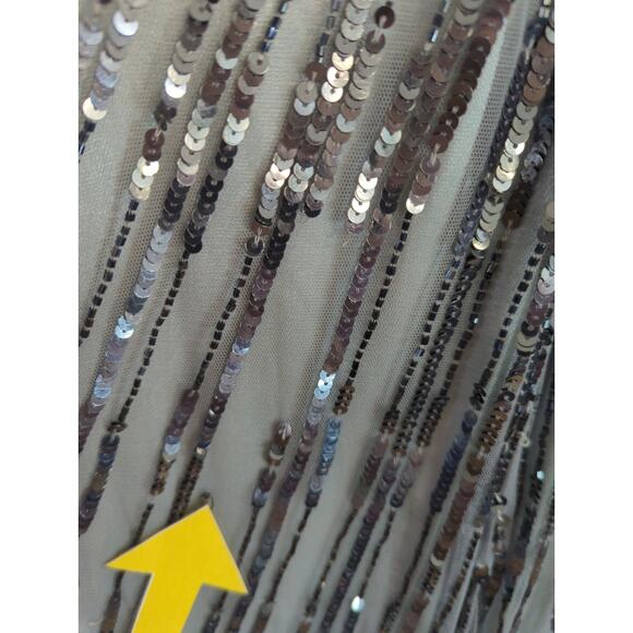 Mac Duggal Silver Sequined Cap Sleeve Evening Gown Womens Size 6 Formal Party - Picture 12 of 14